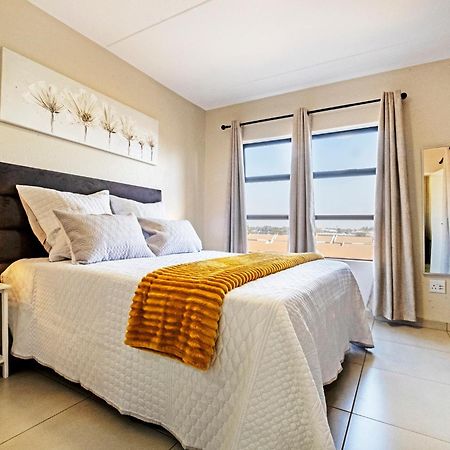 Airport Heights Apartment บ็อคสเบิร์ก ภายนอก รูปภาพ