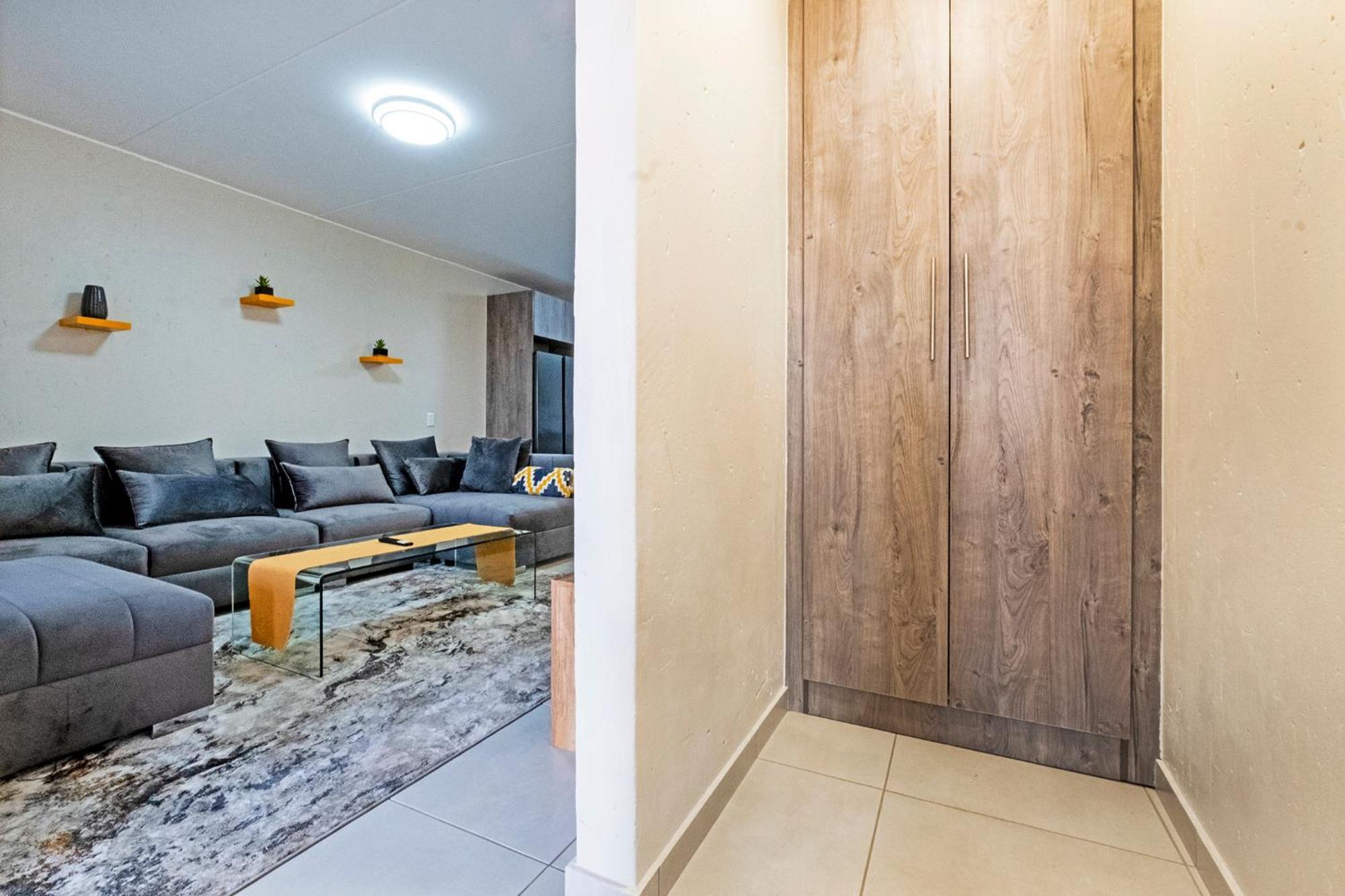 Airport Heights Apartment บ็อคสเบิร์ก ภายนอก รูปภาพ